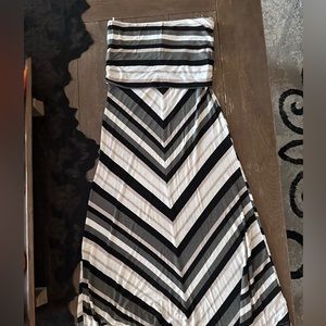 i Jeans by Buffalo Green and White Chevron Convertible Maxi Dress/Skirt